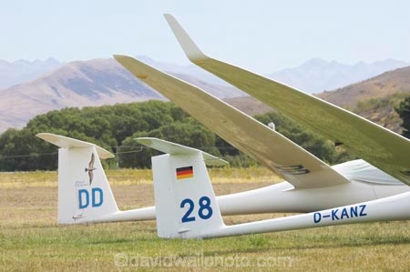 _B1A1854;aviate;aviation;aviator;aviators;flies;fly;flying;glide;glider;gliders;glides;gliding;n.z.;new-zealand;New-Zealand-Gliding-Grand-Prix;north-otago;nz;omarama;Otago;S.I.;sail-plane;sail-planes;sail-planing;sailplane;sail_plane;sailplanes;sail_planes;sailplaning;sail_planing;SI;south-island;Waitaki-District;waitaki-valley;wing;wings