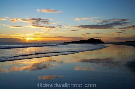 B.O.P.;Bay-of-Plenty;beach;beaches;BOP;break-of-day;calm;cloud;clouds;coast;coastal;coastline;coastlines;coasts;dawn;dawning;daybreak;first-light;foreshore;morning;Mount-Maunganui;Mt-Maunganui;Mt.-Maunganui;N.I.;N.Z.;New-Zealand;NI;North-Is;North-Island;NZ;ocean;placid;quiet;reflection;reflections;sea;serene;shore;shoreline;shorelines;shores;smooth;still;sunrise;sunrises;sunup;tranquil;twilight;water;wet-sand;yellow
