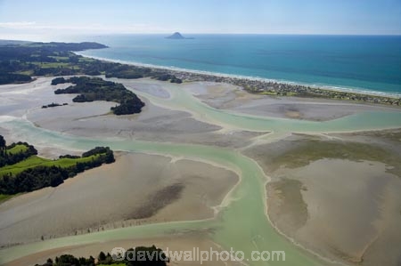 aerial;aerial-photo;aerial-photograph;aerial-photographs;aerial-photography;aerial-photos;aerial-view;aerial-views;aerials;Bay-of-Plenty;coast;coastal;coastline;coastlines;coasts;estuaries;estuary;foreshore;inlet;inlets;lagoon;lagoons;N.I.;N.Z.;New-Zealand;NI;North-Is;North-Island;NZ;ocean;Ohakana-Is;Ohakana-Island;Ohiwa-Harbor;Ohiwa-Harbour;Ohope;Ohope-Beach;Ohope-Peninsula;sea;shore;shoreline;shorelines;shores;tidal;tide;water