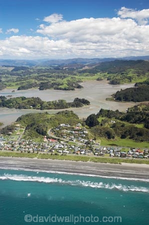 aerial;aerial-photo;aerial-photograph;aerial-photographs;aerial-photography;aerial-photos;aerial-view;aerial-views;aerials;Bay-of-Plenty;beach;beaches;coast;coastal;coastline;coastlines;coasts;estuaries;estuary;foreshore;inlet;inlets;lagoon;lagoons;N.I.;N.Z.;New-Zealand;NI;North-Is;North-Island;NZ;ocean;Ohakana-Is;Ohakana-Island;Ohiwa-Harbor;Ohiwa-Harbour;Ohope;Ohope-Beach;Ohope-Peninsula;Pacific-Ocean;sea;shore;shoreline;shorelines;shores;tidal;tide;water