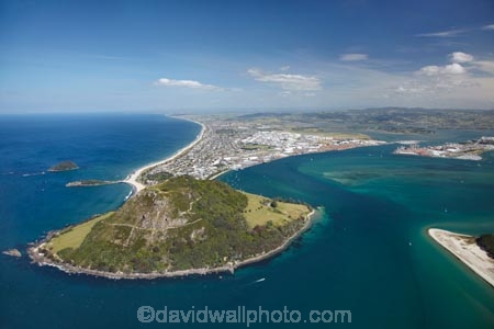 aerial;aerial-photo;aerial-photograph;aerial-photographs;aerial-photography;aerial-photos;aerial-view;aerial-views;aerials;Bay-of-Plenty;coast;coastal;coastline;coastlines;coasts;extinct-volcano;extinct-volcanoes;foreshore;harbor;harbors;harbour;harbours;Mauao;Mount-Maunganui;Mt-Maunganui;Mt.-Maunganui;N.I.;N.Z.;New-Zealand;NI;North-Is;North-Is.;North-Island;NZ;ocean;oceans;Pilot-Bay;sea;shore;shoreline;shorelines;shores;Tauranga;Tauranga-Entrance;Tauranga-Harbor;Tauranga-Harbour;volcanic;volcanic-cone;volcanic-cones;volcano;volcanoes;water