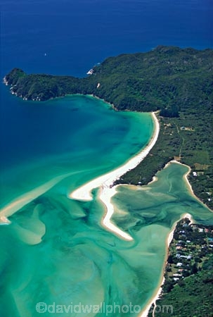 abel-tasman;aerial;aerials;aqua;bars;beach;beaches;boat;boats;coast;coast-line;coast_line;coastal;coastline;color;colors;colour;colours;estuaries;estuary;green;inlet;inlets;kayak;kayaking;kayaks;lagoon;lagoons;national-park;national-parks;new-zealand;sand;sand-bar;sea;shore;shore-line;shore_line;shoreline;south-island;speed-boat;tidal;tide;tides;track;wake;water