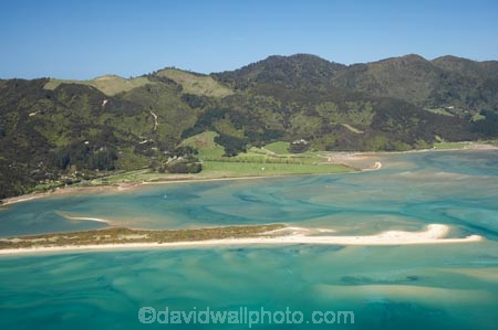 aerial;aerial-photo;aerial-photograph;aerial-photographs;aerial-photography;aerial-photos;aerial-view;aerial-views;aerials;beach;beaches;coast;coastal;coastline;coastlines;coasts;estuaries;estuary;Golden-Bay;inlet;inlets;lagoon;lagoons;N.Z.;Nelson-Region;New-Zealand;NZ;ocean;oceans;S.I.;sand-bar;sand-bars;sand-spit;sand-spits;sea;seas;shore;shoreline;shorelines;shores;SI;South-Is.;South-Island;tidal;tide;Wainui-Bay;Wainui-Inlet;water;wave;waves