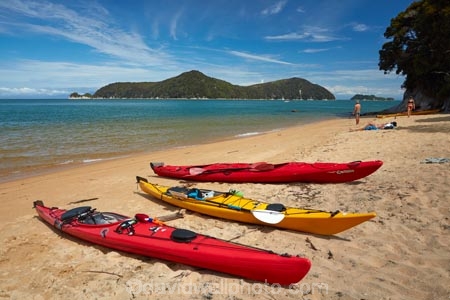 Abel-Tasman;Abel-Tasman-N.P.;Abel-Tasman-National-Park;Abel-Tasman-NP;Adele-Is;Adele-Island;adventure;adventure-tourism;Astrolabe-Roadstead;beach;beaches;boat;boats;canoe;canoeing;canoes;coast;coastal;coastline;coastlines;coasts;hot;kayak;kayaking;kayaks;N.Z.;national-park;national-parks;Nelson-Region;New-Zealand;NZ;Observation-Beach;Observation-Beach-Campground;Observation-Beach-Campsite;ocean;oceans;red-kayak;red-kayaks;S.I.;sea;sea-kayak;sea-kayaking;sea-kayaks;seas;shore;shoreline;shorelines;shores;South-Is;South-Island;Sth-Is;summer;Tasman-Bay;Tasman-District;tourism;vacation;vacations;water;yellow-kayak;yellow-kayaks