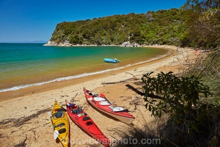 Abel-Tasman;Abel-Tasman-N.P.;Abel-Tasman-National-Park;Abel-Tasman-NP;adventure;adventure-tourism;beach;beaches;boat;boats;camp-ground;camp-grounds;camp-site;camp-sites;campground;campgrounds;camping-ground;camping-grounds;camping-site;camping-sites;campsite;campsites;canoe;canoeing;canoes;coast;coastal;coastline;coastlines;coasts;hot;kayak;kayaking;kayaks;N.Z.;national-park;national-parks;Nelson-Region;New-Zealand;NZ;ocean;oceans;red-kayak;red-kayaks;S.I.;sea;sea-kayak;sea-kayaking;sea-kayaks;seas;shore;shoreline;shorelines;shores;South-Is;South-Island;Sth-Is;summer;Tasman-Bay;Tasman-District;Te-Pukatea;Te-Pukatea-Bay;Te-Pukatea-Bay-campground;Te-Pukatea-Bay-campsite;tourism;vacation;vacations;water;yellow-kayak;yellow-kayaks