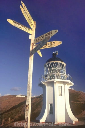 direction;directions;join;light-house;meet;meeting;meets;most;north;northern;ocean;pacific;sacred;sea;spirit;spirits;tasman