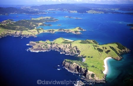 aerials;beach;beaches;coast;island;ocean;sand;sea;water