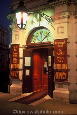 architecture;bar;building;buildings;classic;classical;flood-light;flood-lighting;floodlight;floodlighting;floodlights;heritage;historical;pub