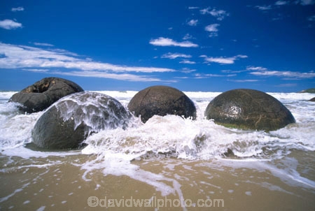 beach;beaches;boulder;coast;coastal;coastline;concretion;marble;marbles;rock;rocks;round;sand;shore;shoreline;wave