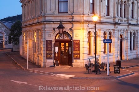 achitectural;ale-house;ale-houses;architecture;bar;bars;building;buildings;colonial;dusk;evening;free-house;free-houses;heritage;heritage-precinct;Historic;historic-building;historic-buildings;historical;historical-building;historical-buildings;Historical-Criterion-Hotel;history;hotel;hotels;light;lights;New-Zealand;night;night-time;north-otago;Oamaru,;old;place;places;pub;public-house;public-houses;pubs;saloon;saloons;South-Island;tavern;taverns;twilight;waitaki;waitaki-district;wood;wooden