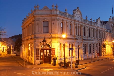 achitectural;ale-house;ale-houses;architecture;bar;bars;building;buildings;colonial;dusk;evening;free-house;free-houses;heritage;heritage-precinct;Historic;historic-building;historic-buildings;historical;historical-building;historical-buildings;Historical-Criterion-Hotel;history;hotel;hotels;light;lights;New-Zealand;night;night-time;north-otago;Oamaru,;old;place;places;pub;public-house;public-houses;pubs;saloon;saloons;South-Island;tavern;taverns;twilight;waitaki;waitaki-district;wood;wooden