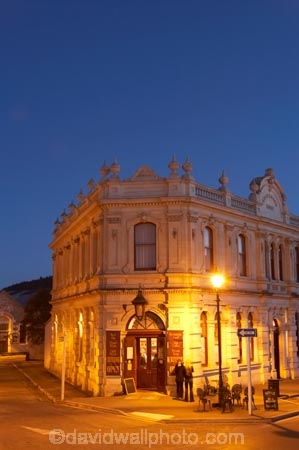 achitectural;ale-house;ale-houses;architecture;bar;bars;building;buildings;colonial;dusk;evening;free-house;free-houses;heritage;heritage-precinct;Historic;historic-building;historic-buildings;historical;historical-building;historical-buildings;Historical-Criterion-Hotel;history;hotel;hotels;light;lights;New-Zealand;night;night-time;north-otago;Oamaru,;old;place;places;pub;public-house;public-houses;pubs;saloon;saloons;South-Island;tavern;taverns;twilight;waitaki;waitaki-district;wood;wooden