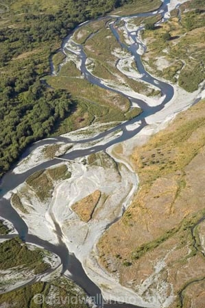 s-bend;aerial;aerial-photo;aerial-photography;aerial-photos;aerials;Ahuriri-River;bend;bends;bendy;braided-river;braided-rivers;creek;creeks;meander;meandering;meandering-river;meandering-rivers;N.Z.;New-Zealand;North-Otago;NZ;Omarama;Otago;river;rivers;s-bend;South-Island;stream;streams;turn;turns;twist;twists;twisty;Waitaki-District;winding