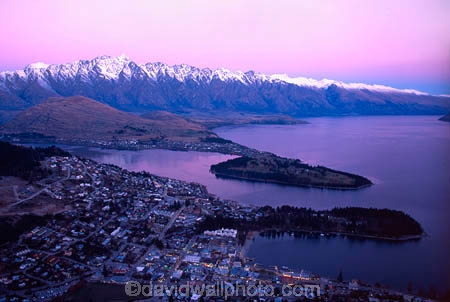 dark;dusk;evening;gondola;lake-wakatipu;lakes;mauve;mountain;mountains;new-zealand;night;purple;queenstown;remarkables;skyline;snow;sunset;tourism;tourist;twilight;view;violet;wakatipu;winter