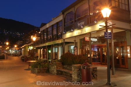 shops;shop;cafe;cafes;restaurant;restaurants;pedestrian;night;light;lights;queenstown;south-island;new-zealand;mall;malls;shopping