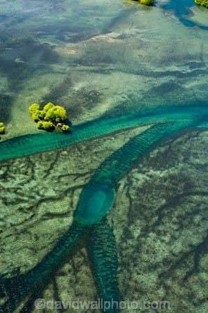 aerial;aerial-photo;aerial-photography;aerial-photos;aerial-view;aerial-views;aerials;braided-river;braided-rivers;chanel;chanels;creek;creeks;Kawarau-River;lake;Lake-Wakatipu;Lake-Wakatipu-Outlet;lakes;meander;meandering;meandering-river;meandering-rivers;N.Z.;New-Zealand;NZ;Otago;outlet;Queenstown;river;rivers;S.I.;shallows;SI;South-Is.;South-Island;Southern-Lakes;Southern-Lakes-District;Southern-Lakes-Region;stream;streams;The-Outlet;water;Willow-Trees