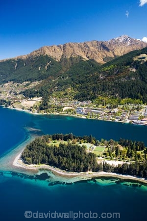 aerial;aerial-photo;aerial-photography;aerial-photos;aerial-view;aerial-views;aerials;alpine;altitude;bush-line;bush-lines;bush_line;bush_lines;bushline;bushlines;high-altitude;holiday;holidaying;holidays;lake;Lake-Wakatipu;lakes;mount;mountain;mountain-peak;mountainous;mountains;mountainside;mt;mt.;N.Z.;New-Zealand;NZ;Otago;peak;peaks;Queenstown;Queenstown-Bay;Queenstown-Gardens;Queenstown-Peninsula;range;ranges;S.I.;SI;snow-line;snow-lines;snow_line;snow_lines;snowline;snowlines;South-Is.;South-Island;Southern-Lakes;Southern-Lakes-District;Southern-Lakes-Region;summit;summits;tourism;tourist;travel;traveling;travelling;tree-line;tree-lines;tree_line;tree_lines;treeline;treelines;vacation;vacationing;vacations;water