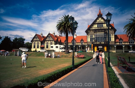 reflection;tourism;historic;historical;museum;art;gallery;history;garden;pond;reflections;twilight;Tudor;tudor-style;tudor_style;Edwardian-government-gardens;edwardian;gardens;public-gardens;public-garden;national-icon,icon;the-Bath_House;bowl;bowlers;bowling;bowling-green;green
