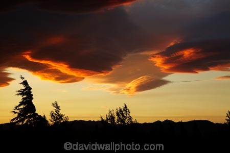 cloud;clouds;dusk;evening;Mossburn;N.Z.;New-Zealand;nightfall;NZ;orange;S.I.;SI;sky;South-Is;South-Island;Southland;Sth-Is;sunset;sunsets;twilight