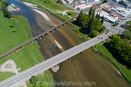 aerial;Aerial-drone;Aerial-drones;aerial-image;aerial-images;aerial-photo;aerial-photograph;aerial-photographs;aerial-photography;aerial-photos;aerial-view;aerial-views;aerials;bridge;bridges;Drone;Drones;Gore;Gore-Bridge;infrastructure;Mataura-River;Mataura-River-Bridge;N.Z.;New-Zealand;NZ;Quadcopter-aerial;Quadcopters-aerials;railway-bridge;railway-bridges;river;rivers;road-bridge;road-bridges;S.H.1;S.I.;SH1;SI;South-Is;South-Island;Southland;spring;springtime;state-highway-1;state-highway-one;traffic-bridge;traffic-bridges;train-bridge;transport;U.A.V.-aerial;UAV-aerials