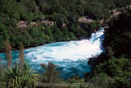 adventure;cascade;fall;Huka;lake-taupo;power;river;spectacular;speed;thrills;tourism;tourist;tourists;wake;water;waterfall;waterfalls;white;white-water