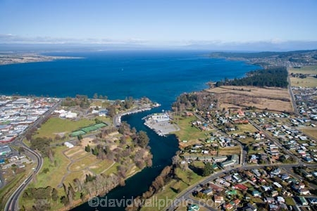 aerial;aerial-photo;aerial-photography;aerial-photos;aerial-view;aerial-views;aerials;holiday;holidaying;holidays;lake;Lake-Taupo;lakes;N.I.;N.Z.;New-Zealand;NI;North-Island;NZ;river;rivers;Taupo;tourism;travel;traveling;travelling;vacation;vacationers;vacationing;vacations;Waikato-River