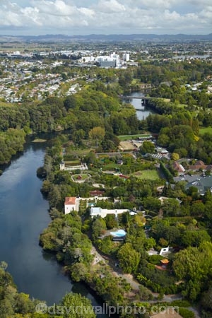 aerial;aerial-image;aerial-images;aerial-photo;aerial-photograph;aerial-photographs;aerial-photography;aerial-photos;aerial-view;aerial-views;aerials;botanic-garden;botanic-gardens;botanical-garden;botanical-gardens;garden;gardens;Hamilton;Hamilton-Garden;Hamilton-Gardens;N.Z.;New-Zealand;North-Is;North-Island;Nth-Is;NZ;public-garden;public-gardens;river;rivers;Waikato;Waikato-River