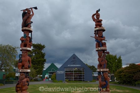 cultural;culture;indigenous;King-Country;Maori-Carving;Maori-Carvings;Maori-Culture;N.Z.;native;New-Zealand;North-Is;North-Island;Nth-Is;NZ;Otorohanga;Otorohanga-District-Library;Otorohanga-Library;pole;poles;tradition;traditional;Waikato;Waikato-Region;wood-carving;wood-carvings;wooden-carving