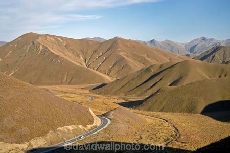 bend;bends;Central-Otago;corner;corners;driving;high-country;highcountry;highland;highlands;highway;highways;Lindis-Pass;mountain;mountains;N.Z.;New-Zealand;North-Otago;NZ;open-road;open-roads;Otago;range;ranges;ridge;ridgeline;ridgelines;ridges;road;road-trip;roads;SI;snow-tussock;snow-tussocks;South-Island;State-Highway-8;State-Highway-Eight;transport;transportation;travel;traveling;travelling;trip;tussock;tussock-land;tussock-lands;tussockland;tussocklands;tussocks;uplands