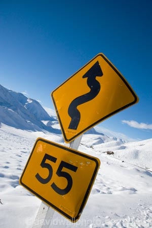 s-bend;s-curve;55-kmh;55-kmh;55-kmph;alpine;alpine-pass;alpine-passes;Central-Otago;cold;corner-sign;corner-signs;freeze;freezing;Lindis-Pass;Lindis-Pass-Scenic-Reserve;N.Z.;New-Zealand;North-Otago;NZ;Otago;road-sign;road-signs;s-bend;s-curve;S.I.;season;seasonal;seasons;SI;snow;snowy;South-Island;speed-restriction;speed-sign;speed-signs;warning-sign;warning-signs;white;winter;wintery