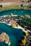 river;rivers;clutha;island;islands;tree;trees;curve;curves;s;s-curve;s_curve;s-bend;s_bend
