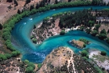 river;rivers;clutha;tree;trees;curve;curves;u;u-curve;u_curve;u-bend;u_bend;hairpin;hair-pin;hairpin-corner;corner;island;islands;mottled;speckly;speckle;speckled;blue_green;blue-green