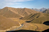 bend;bends;Central-Otago;corner;corners;driving;high-country;highcountry;highland;highlands;highway;highways;Lindis-Pass;mountain;mountains;N.Z.;New-Zealand;North-Otago;NZ;open-road;open-roads;Otago;range;ranges;ridge;ridgeline;ridgelines;ridges;road;road-trip;roads;SI;snow-tussock;snow-tussocks;South-Island;State-Highway-8;State-Highway-Eight;transport;transportation;travel;traveling;travelling;trip;tussock;tussock-land;tussock-lands;tussockland;tussocklands;tussocks;uplands