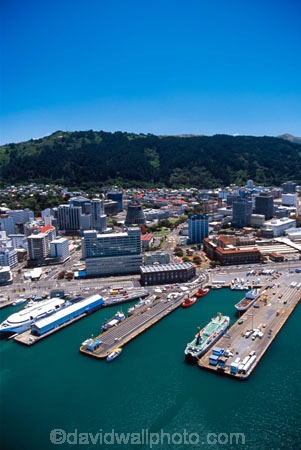cities;business-district;cbd;waterfront;marina;harbor;harbors;harbour;harbours;boat;boats;yacht;yachts;office-buildings;skyscrapers