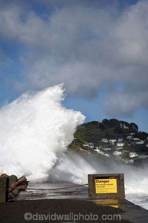 blow;breakwater;breakwaters;bulwark;bulwarks;capital;capitals;coast;coastal;coastline;coastlines;coasts;danger;dangerous;foreshore;gale;gale-force-wind;gale-force-winds;galeforce;galeforce-wind;galefore-winds;groyne;groynes;gust;gusty;mole;moles;N.I.;N.Z.;New-Zealand;NI;North-Is;North-Island;NZ;ocean;sea;seawall;seawalls;shore;shoreline;shorelines;shores;southerly;spray;squall;steep;storm;stormy;water;wave;waves;weather;Wellington;wind;windy