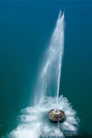 aerial;aerial-image;aerial-images;aerial-photo;aerial-photograph;aerial-photographs;aerial-photography;aerial-photos;aerial-view;aerial-views;aerials;coast;coastal;coastline;coastlines;coasts;fountain;fountains;harbor;harbors;harbour;harbours;N.I.;N.Z.;New-Zealand;NI;North-Is;North-Island;NZ;Oriental-Bay;Port-Nicholson;sea;seas;shore;shoreline;shorelines;shores;Te-Whanganui_a_Tara;water;Wellington;Wellington-Harbor;Wellington-Harbour