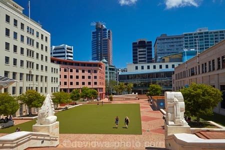 architecture;art;art-work;art-works;c.b.d.;CBD;central-business-district;cities;city;city-centre;cityscape;cityscapes;Civic-Sq;Civic-Square;down-town;downtown;Financial-District;high-rise;high-rises;high_rise;high_rises;highrise;highrises;N.I.;N.Z.;New-Zealand;NI;North-Is;North-Island;NZ;office;office-block;office-blocks;office-building;office-buildings;offices;people;person;public-art;public-art-work;public-art-works;public-sculpture;public-sculptures;sculpture;sculptures;Statue;statues;Wellington