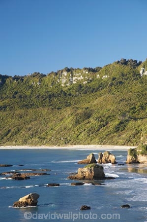 beach;beaches;Buller-District;Buller-Region;coast;coastal;coastline;coastlines;coasts;foreshore;N.Z.;New-Zealand;NZ;ocean;Paparoa-N.P.;Paparoa-National-Park;Paparoa-NP;S.I.;sea;shore;shoreline;shorelines;shores;SI;South-Is;South-Island;Tasman-Sea;Tiromoana;water;West-Coast;Westland;Woodpecker-Bay