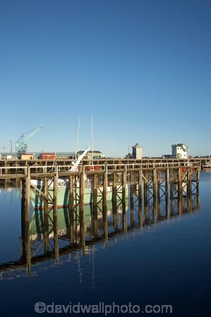 Buller-District;Buller-Region;fishing-boat;fishing-boats;jetties;jetty;N.Z.;New-Zealand;NZ;pier;piers;S.I.;SI;South-Is;South-Island;waterside;West-Coast;Westland;Westport;wharf;wharfes;wharves