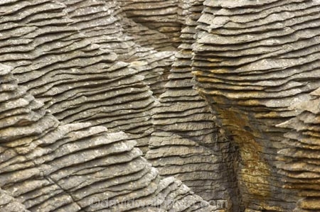coast;coastal;coastline;erode;eroded;form;formation;formations;geological;geology;layer;layered;layers;natural;New-Zealand;Pancake-Rocks;Paparoa-National-Park;pattern;patterns;Punakaiki;rock;rocks;sedementary;south-island;texture;textures;tide;weathered;West-Coast;westland