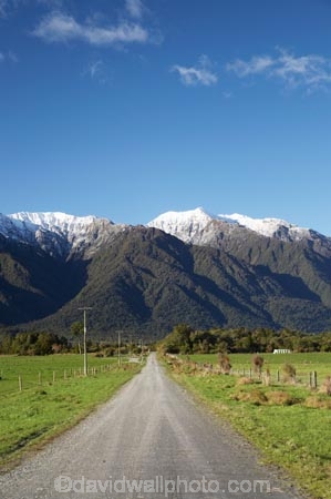 agricultural;agriculture;alp;alpine;alps;altitude;country;countryside;dusty;farm;farming;farmland;farms;field;fields;gravel-road;gravel-roads;high-altitude;main-divide;meadow;meadows;metal-road;metal-roads;metalled-road;metalled-roads;mount;mountain;mountain-peak;mountainous;mountains;mountainside;mt;mt.;N.Z.;New-Zealand;NZ;paddock;paddocks;pasture;pastures;peak;peaks;range;ranges;road;roads;rural;S.I.;SI;snow;snow-capped;snow_capped;snowcapped;snowy;South-Is.;South-Island;southern-alps;summit;summits;West-Coast;Westland