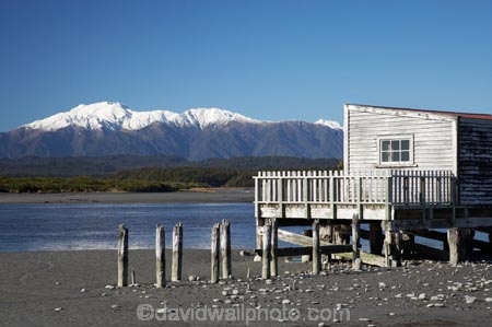 alp;alpine;alps;altitude;estuaries;estuary;high-altitude;inlet;inlets;lagoon;lagoons;main-divide;mount;mountain;mountain-peak;mountainous;mountains;mountainside;mt;mt.;N.Z.;New-Zealand;NZ;Okarito;Okarito-Lagoon;peak;peaks;pier;piers;range;ranges;S.I.;SI;snow;snow-capped;snow_capped;snowcapped;snowy;South-Is.;South-Island;southern-alps;summit;summits;tidal;tide;water;waterside;weather-board;weather-boards;weatherboard;weatherboards;West-Coast;Westland;wharf;wharfes;wharves;wood;wooden