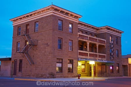 AB;Alberta;ale-house;ale-houses;architecture;bar;bars;building;buildings;Canada;Canadian;colonial;dusk;evening;Fort-MacLeod;Fort-McLeod;free-house;free-houses;heritage;historic;historic-building;historic-buildings;historical;historical-building;historical-buildings;history;hotel;hotels;night;night-time;North-America;old;place;places;pub;public-house;public-houses;pubs;Queens-Hotel;Queens-Hotel;Queens-Hotel-and-Bar;saloon;saloons;tavern;taverns;tradition;traditional;twilight;Western-Canada
