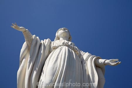 Barrio-Bellavista;Bellavista;capital-cities;capital-city;Capital-of-Chile;Cerro-San-Cristobal;Chile;Parque-Metropolitano;Santiago;South-America;Statue;statues;Sth-America;Terraza-Bellavista;Virgen-Statue;Virgin-Mary