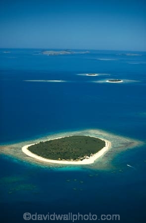 sand;coral;reef;ocean;sea;paradise;pacific;tropical;island;islands;resort;coast;coastine;holiday;vacation;holidays;beach;beaches;travel;tourism;travels;aerial;aerials;archipeligo;archipeligos;blue;oceana;scenic;scenics;seascape;seascapes;global-warming;sea-level-rise