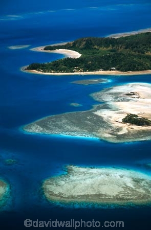 sand;coral;reef;ocean;sea;paradise;pacific;tropical;island;islands;resort;coast;coastine;holiday;vacation;holidays;beach;beaches;travel;tourism;travels;aerial;aerials;archipeligo;archipeligos;blue;oceana;scenic;scenics;seascape;seascapes