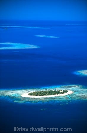 sand;coral;reef;ocean;sea;paradise;pacific;tropical;island;islands;resort;coast;coastine;holiday;vacation;holidays;beach;beaches;travel;tourism;travels;aerial;aerials;archipeligo;archipeligos;blue;oceana;scenic;scenics;seascape;seascapes;global-warming;sea-level-rise