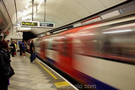 6713;Bank-Subway-Station;Bank-Train-Station;Bank-Tube-Station;Bank-Underground-Station;britain;carriage;carriages;england;Europe;G.B.;GB;great-britain;kingdom;london;passenger-train;passenger-trains;platform;platforms;public-transport;public-transport-system;public-transport-systems;rail;railroad;railroads;rails;railway;railways;subway;subway-station;subway-stations;subway-train;subway-trains;subways;train;train-station;train-stations;trains;transport;transportation;tube-station;tube-stations;tube-train;tube-trains;U.K.;uk;underground;underground-station;underground-stations;underground-train;underground-trains;undergrounds;united;United-Kingdom