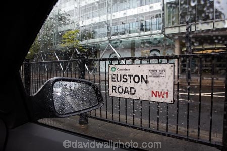 Britain;Camden;car-window;England;Europe;Euston-Rd;Euston-Road;G.B.;GB;Great-Britain;London;NW1;rainy-day;road-sign;road-signs;sign;sign-in-rain;signs;street-scene;street-scenes;street-sign;street-signs;U.K.;UK;United-Kingdom