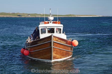 boat;boats;Britain;cruise;cruises;Fionnphort;G.B.;GB;Great-Britain;Highlands;Inner-Hebrides;Iolaire-of-Iona;Island-of-Mull;Isle-of-Mull;Mull;Mull-Island;pleasure-boats;Ross-of-Mull;Scotland;Scottish-Highlands;Sound-of-Iona;speed-boats;tour-boat;tour-boats;tourism;tourist;tourist-boat;tourist-boats;U.K.;UK;United-Kingdom;water;wooden-boat;wooden-boats